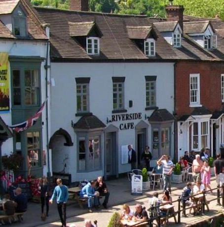 Riverside Cafe